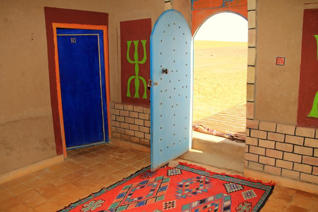 La Gazelle Bleue Merzouga Exterior photo