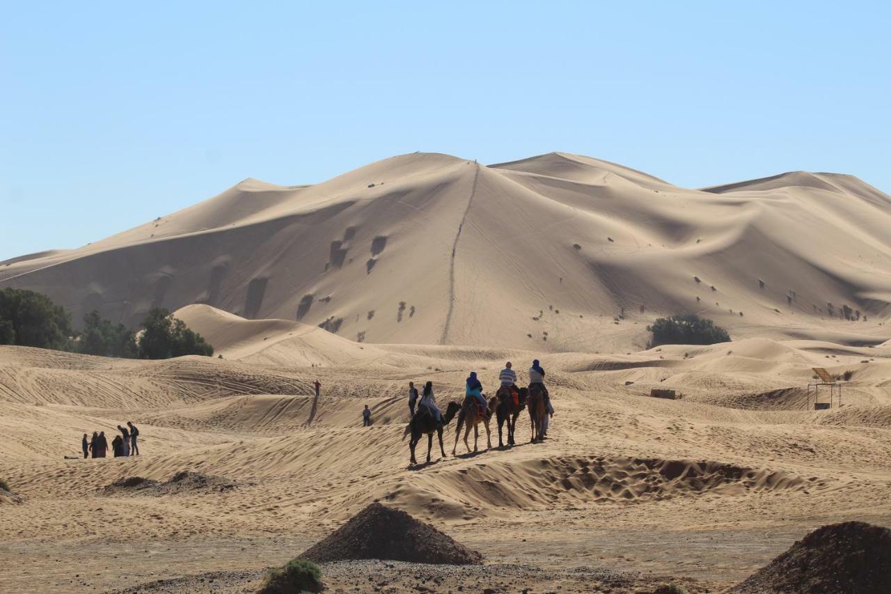 La Gazelle Bleue Merzouga Exterior photo