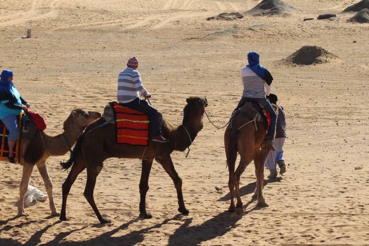 La Gazelle Bleue Merzouga Exterior photo